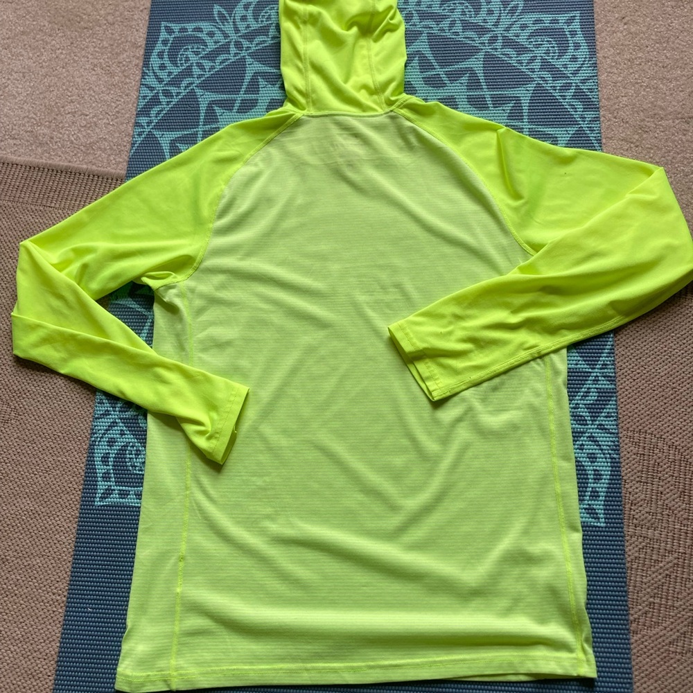 Nike Dri-Fit lightweight Women’s Sweatshirt Hoodie, size:M. Bright yellow neon